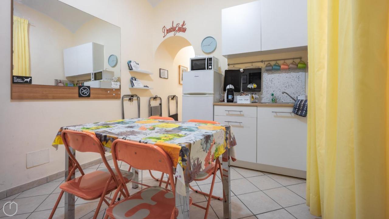 Domenichino Guesthouse Рим Экстерьер фото